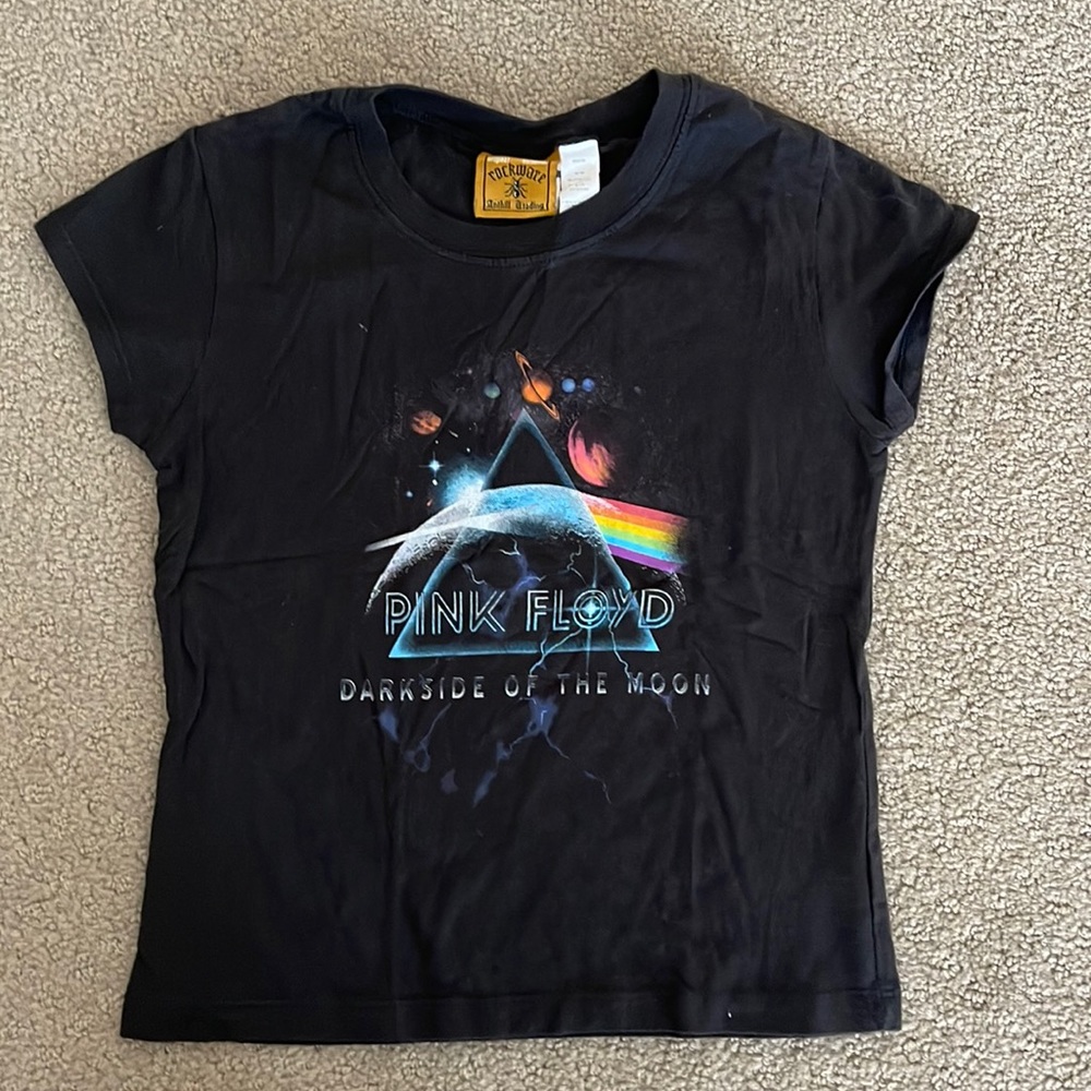 Vintage Pink Floyd  graphic t-shirt.  Size medium fits 7/8